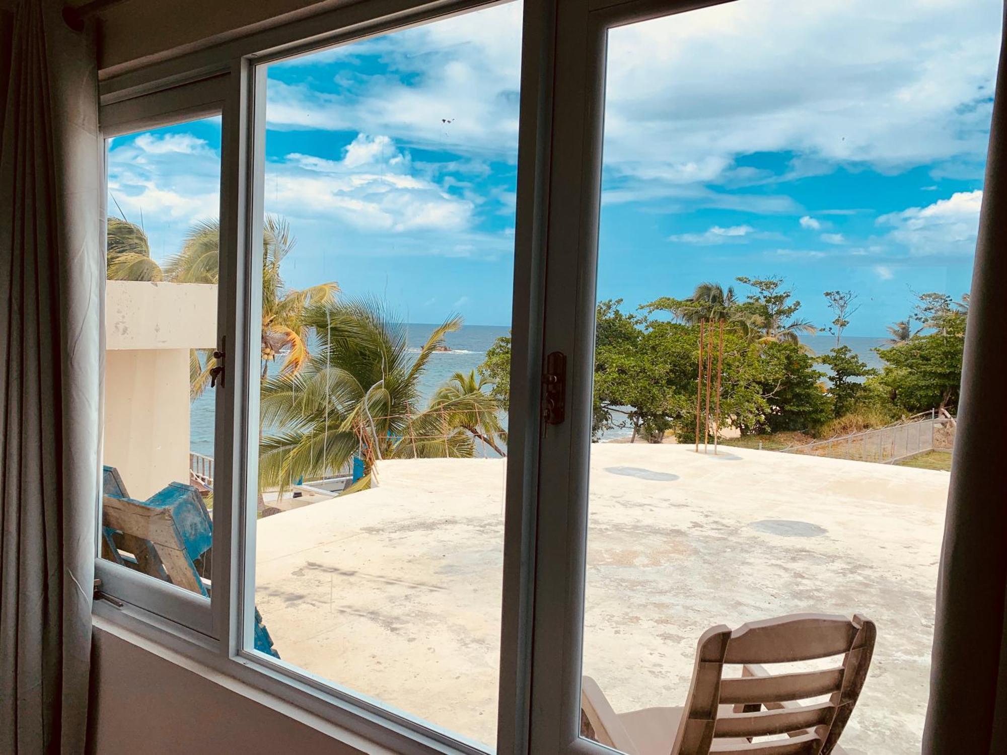 Ventana Al Atlantico At Arecibo 681 Ocean Drive Apartment Islote Room photo