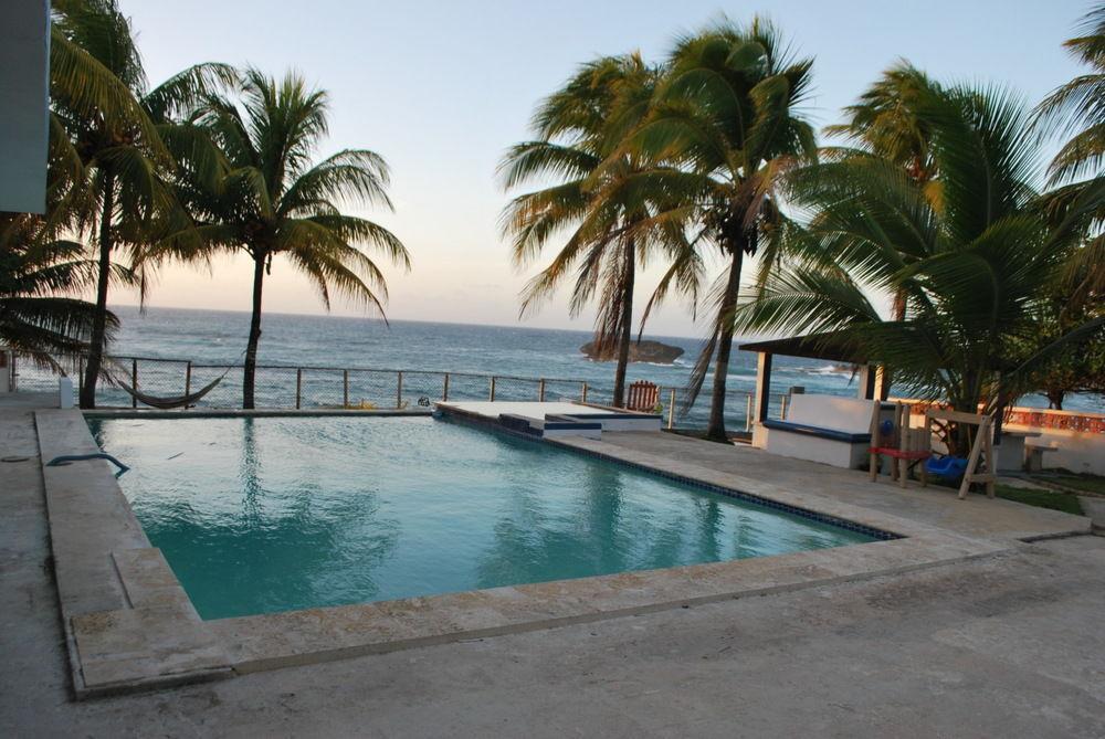Ventana Al Atlantico At Arecibo 681 Ocean Drive Apartment Islote Exterior photo