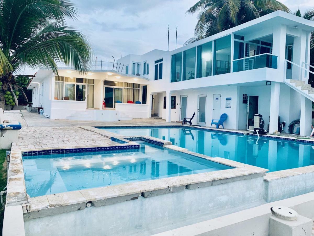 Ventana Al Atlantico At Arecibo 681 Ocean Drive Apartment Islote Exterior photo